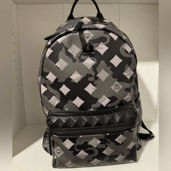 MCM limited edition CAMO Backpack - Picture 2 of 8
